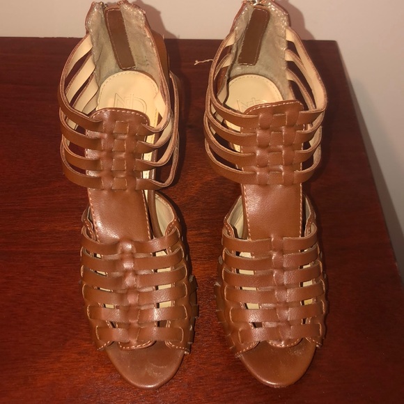 Shoes - Good Condition Heels